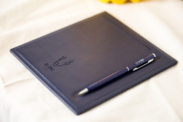 porte bloc notes cuir simili hotel